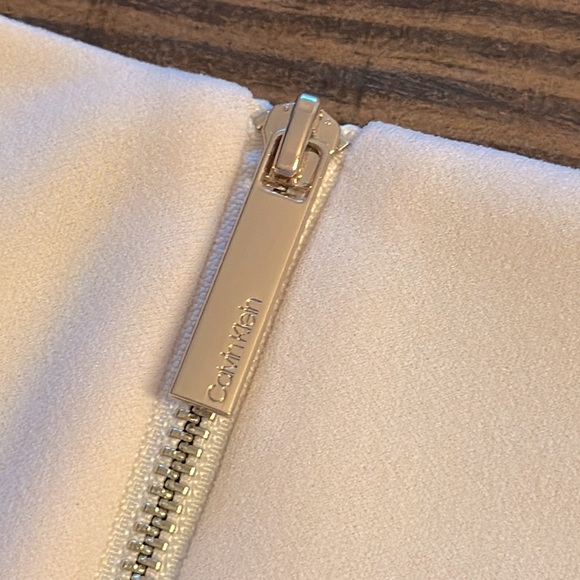 NWT Calvin Klein Flutter Sleeve Dress - Picture 6 of 6